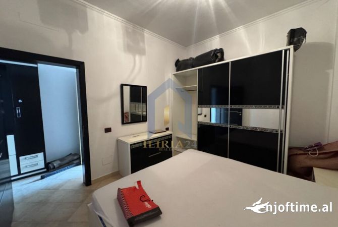 Shtepi me qera Apartament ne Tirane, 1+1, Mobilimi E mobiluar, Pagesa 480  Euro.