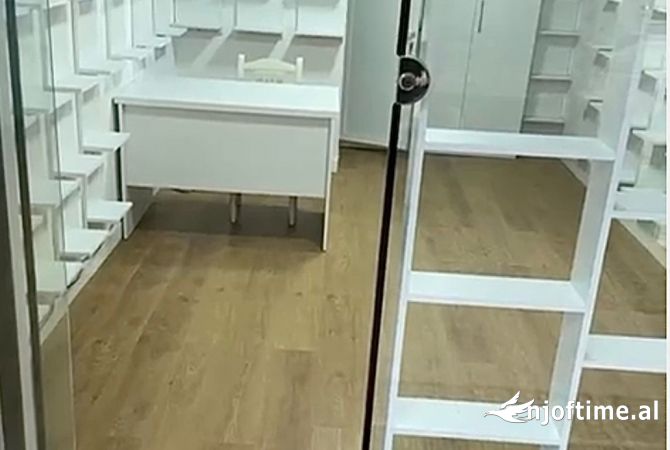Ambient biznesi me qera 1+1 ne Tirane - 450 Euro