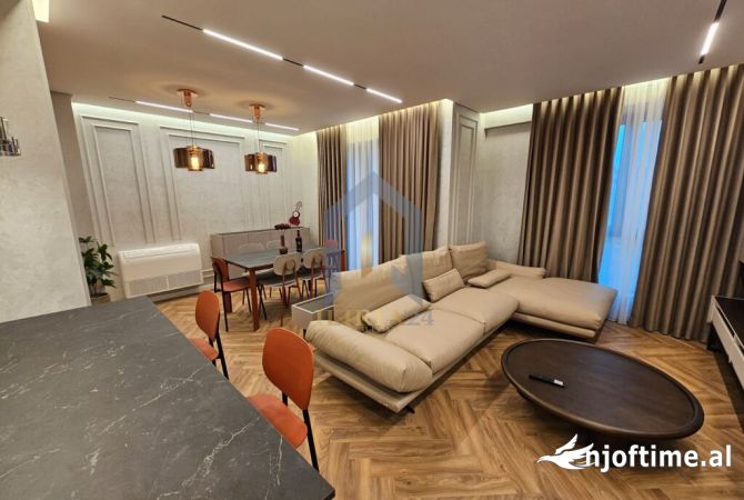 Shtepi me qera 2+1 ne Tirane - 1,400 Euro