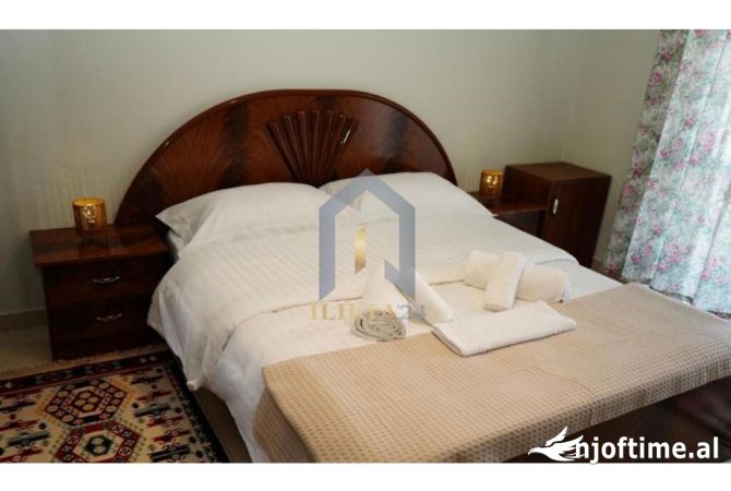 Shtepi me qera Apartament ne Tirane, 2+1, Mobilimi E mobiluar, Pagesa 700  Euro.