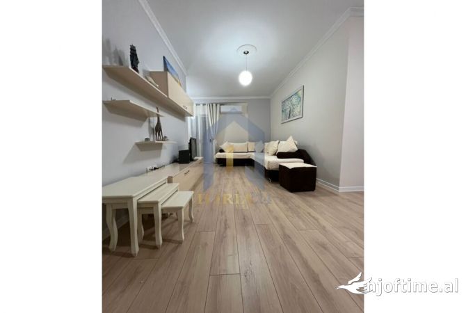 Shtepi me qera 1+1 ne Tirane - 45,000 Leke