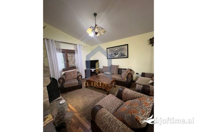 Shtepi me qera 1+1 ne Tirane - 300 Euro