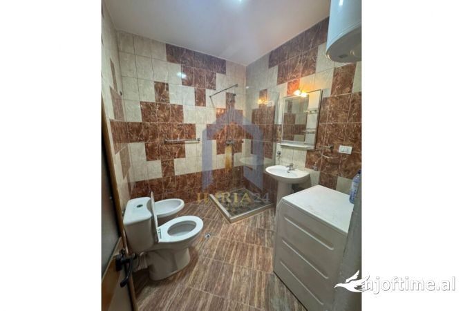 Shtepi me qera 2+1 ne Tirane - 500 Euro