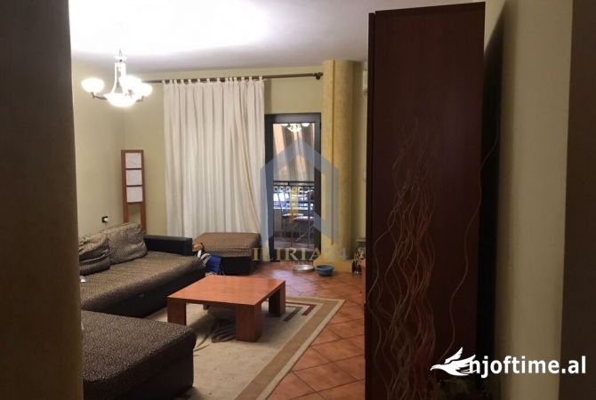 Shtepi me qera 3+1 ne Tirane - 650 Euro