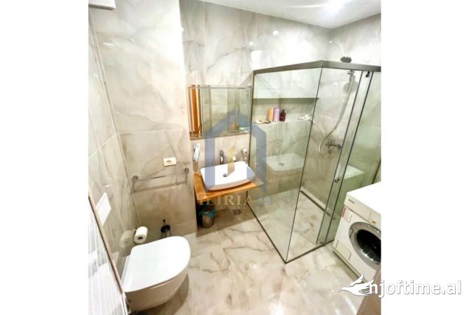 Shtepi me qera Apartament ne Tirane, 1+1, Mobilimi E mobiluar, Pagesa 700  Euro.