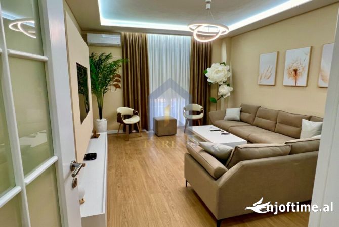 Shtepi me qera Apartament ne Tirane, 1+1, Mobilimi E mobiluar, Pagesa 700  Euro.