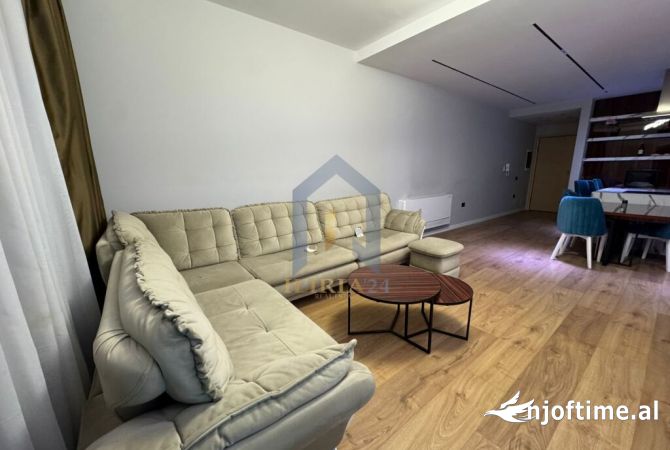 Shtepi me qera 2+1 ne Tirane - 800 Euro