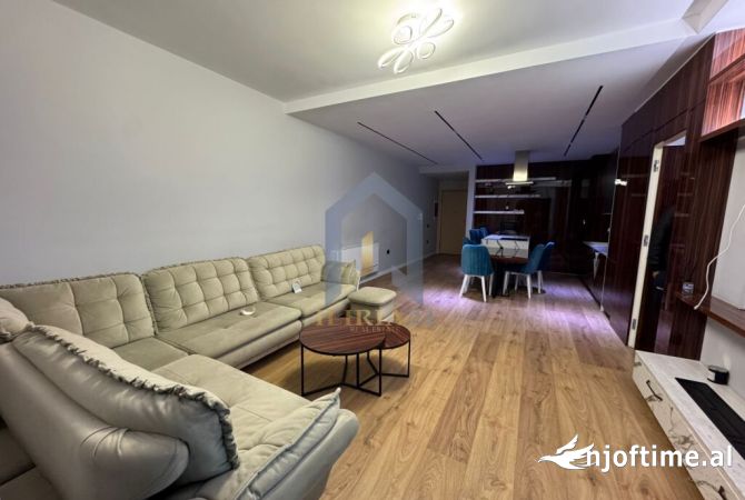 Shtepi me qera 2+1 ne Tirane - 800 Euro