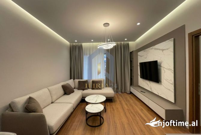 Shtepi me qera 2+1 ne Tirane - 830 Euro