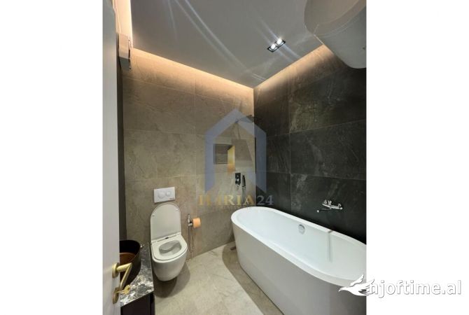 Shtepi ne shitje Apartament ne Tirane, 2+1, Mobilimi E mobiluar, Pagesa 230,000  Euro.