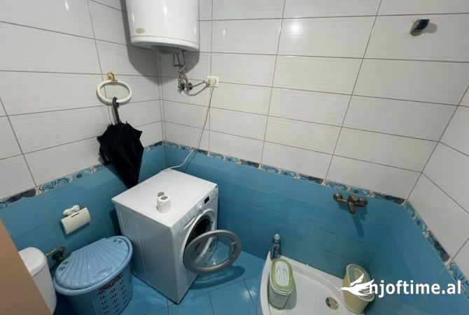 Shtepi me qera Apartament ne Tirane, 2+1, Mobilimi E mobiluar, Pagesa 450  Euro.