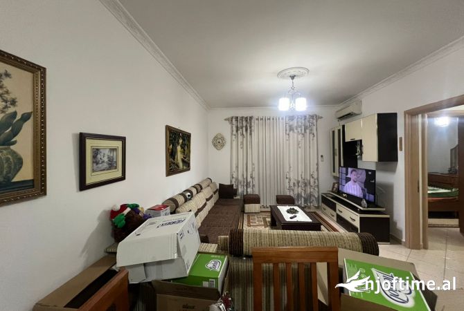 Shtepi me qera 2+1 ne Tirane - 450 Euro