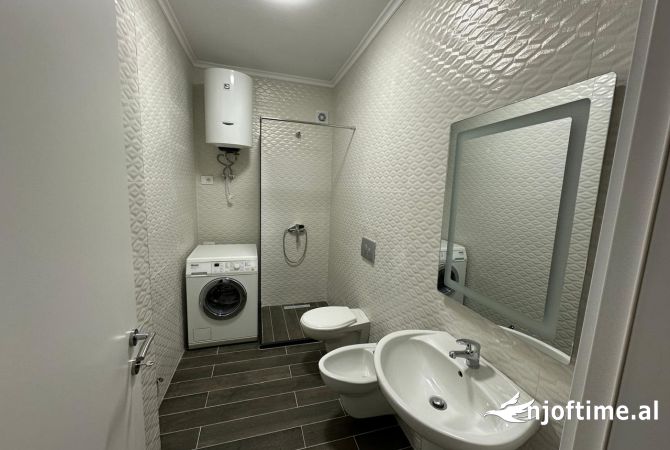 Shtepi me qera Apartament ne Tirane, 2+1, Mobilimi E mobiluar, Pagesa 500  Euro.