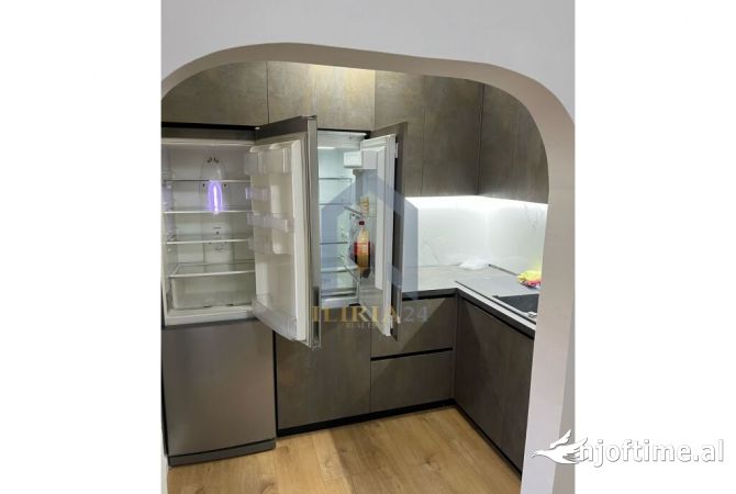 Shtepi me qera Apartament ne Tirane, 1+1, Mobilimi E mobiluar, Pagesa 550  Euro.