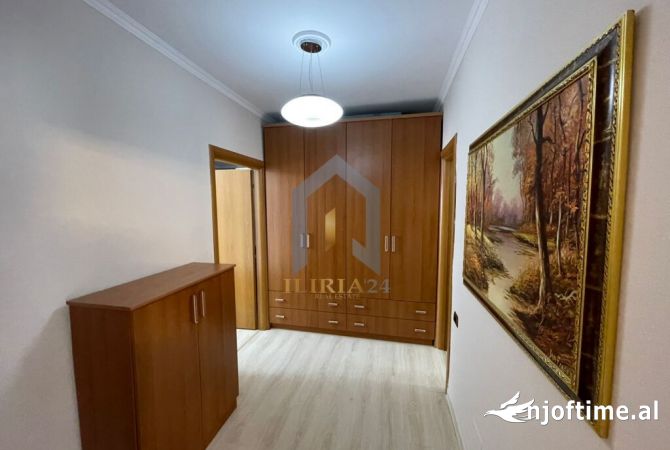 Shtepi ne shitje Apartament ne Tirane, 1+1, Mobilimi E mobiluar, Pagesa 110,000  Euro.