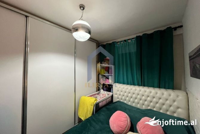 Shtepi ne shitje Apartament ne Tirane, 2+1, Mobilimi E mobiluar, Pagesa 95,000  Euro.