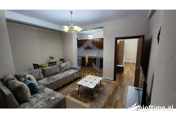 Shtepi me qera 2+1 ne Tirane - 700 Euro