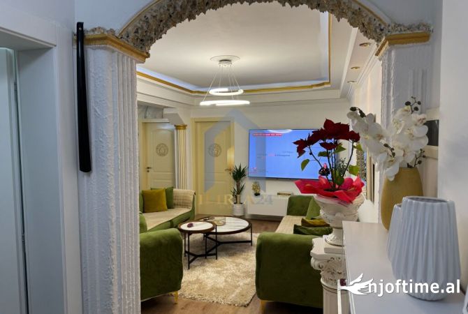 Shtepi ne shitje Apartament ne Tirane, 3+1, Mobilimi E mobiluar, Pagesa 170,000  Euro.