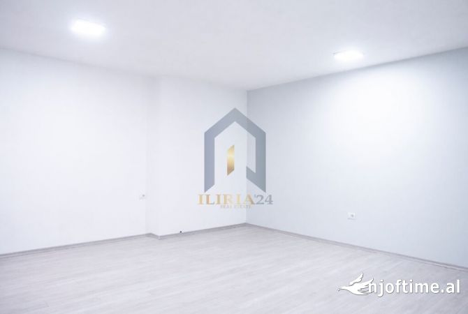 Ambient biznesi me qera 3+1 ne Tirane - 900 Euro