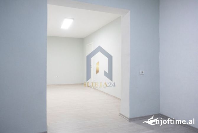 Ambient biznesi me qera 3+1 ne Tirane - 900 Euro