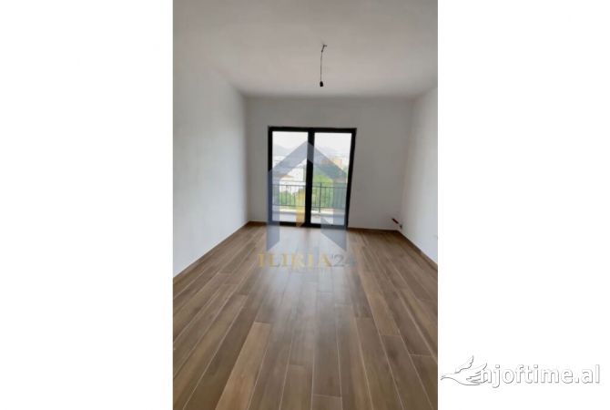 Shtepi me qera 2+1 ne Tirane - 550 Euro