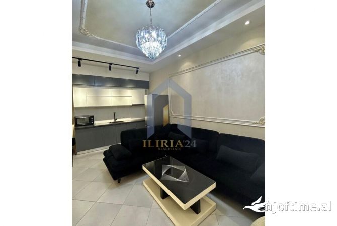 Shtepi me qera 2+1 ne Tirane - 700 Euro