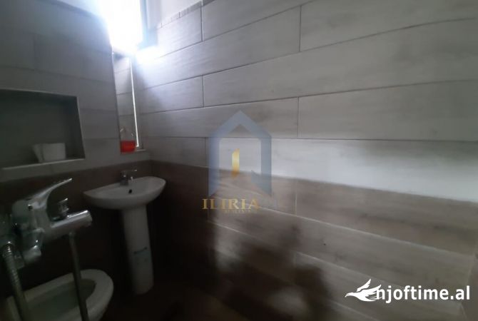 Shtepi me qera Apartament ne Tirane, Garsoniere, Mobilimi E mobiluar, Pagesa 350  Euro.