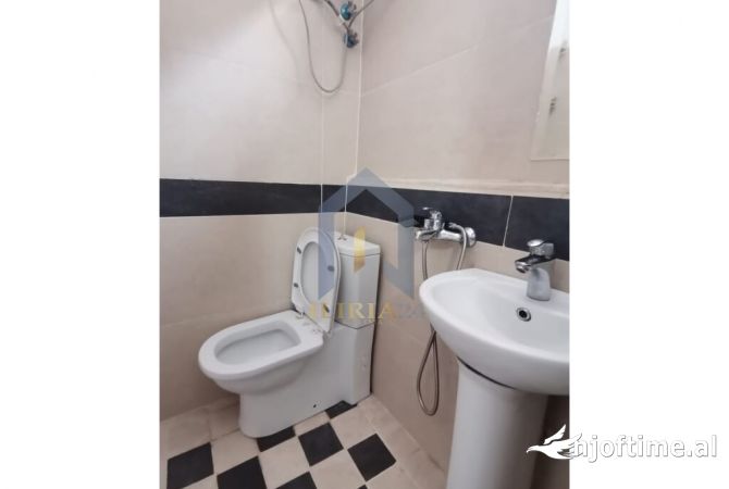Shtepi me qera Garsoniere ne Tirane - 390 Euro