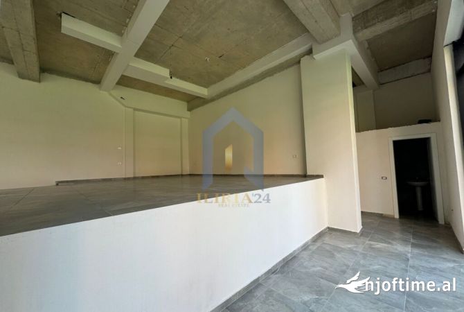 Ambient biznesi me qera 1+1 ne Tirane - 800 Euro