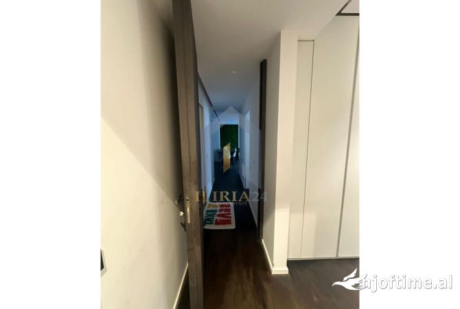 Shtepi me qera Apartament ne Tirane, 2+1, Mobilimi E mobiluar, Pagesa 1,500  Euro.