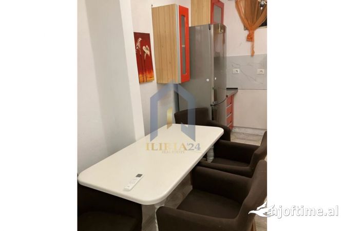 Shtepi me qera 1+1 ne Tirane - 400 Euro