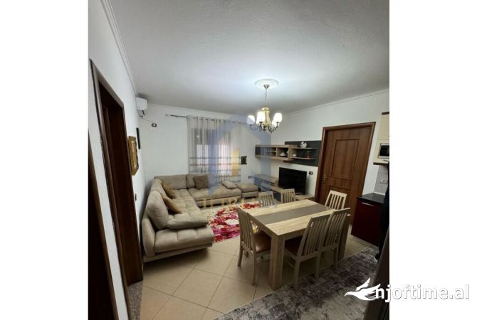 Shtepi me qera 2+1 ne Tirane - 50,000 Leke