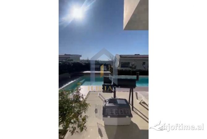 Shtepi me qera Vila Luksoze ne Tirane, 4+1, Mobilimi E mobiluar, Pagesa 2,700  Euro.