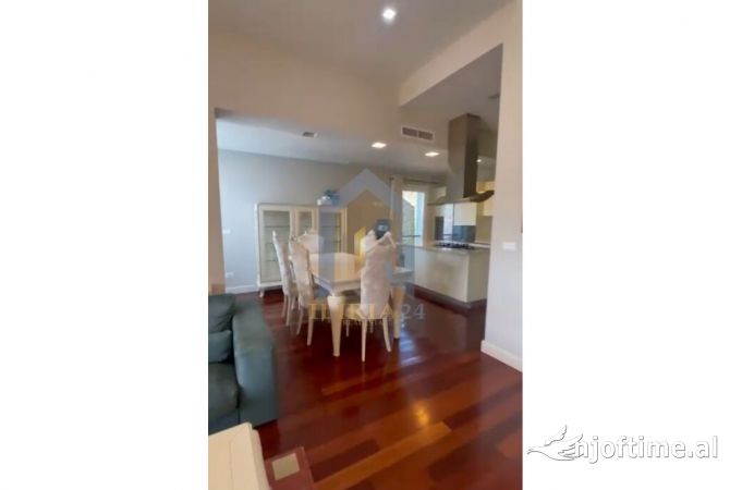Shtepi me qera 4+1 ne Tirane - 2,700 Euro