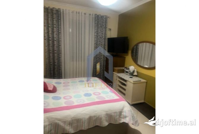 Shtepi ne shitje 1+1 ne Tirane - 120,000 Euro