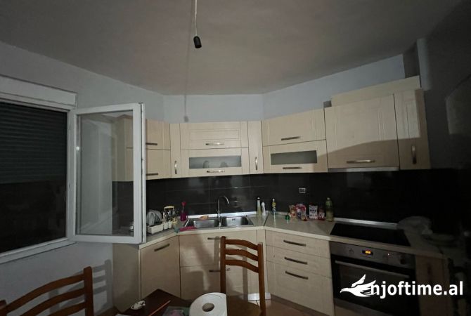 Shtepi me qera 2+1 ne Tirane - 400 Euro