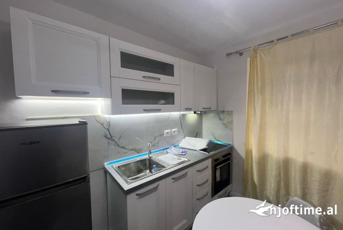 Shtepi me qera 1+1 ne Tirane - 400 Euro