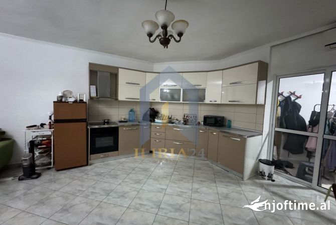 Shtepi ne shitje 3+1 ne Tirane - 134,000 Euro