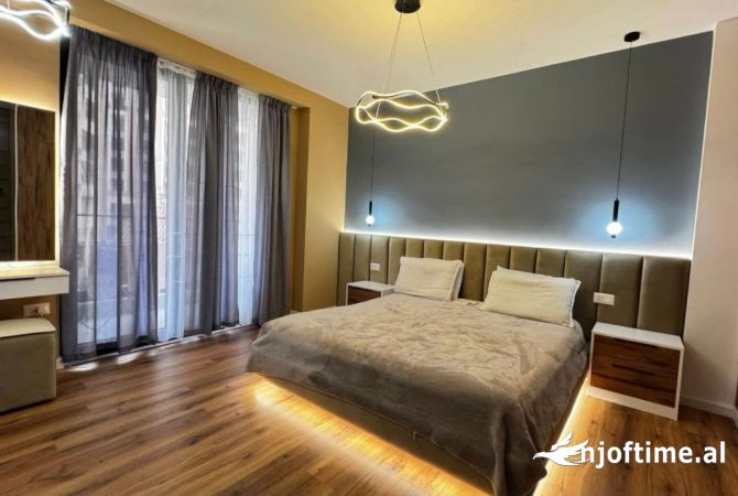 Shtepi me qera Apartament ne Tirane, 2+1, Mobilimi E mobiluar, Pagesa 750  Euro.