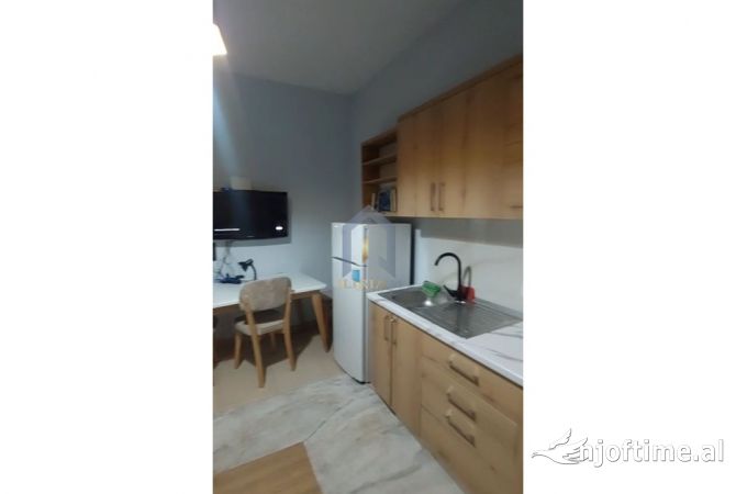 Shtepi me qera 1+1 ne Tirane - 399 Euro