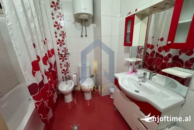 Shtepi me qera Apartament ne Tirane, 2+1, Mobilimi E mobiluar, Pagesa 600  Euro.