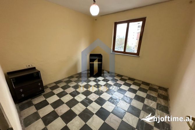 Shtepi ne shitje 2+1 ne Tirane - 120,000 Euro
