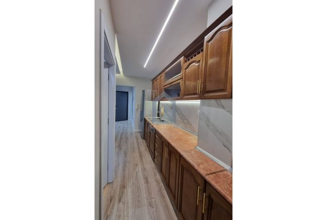 Shtepi ne shitje Apartament ne Tirane, 1+1, Mobilimi E mobiluar, Pagesa 124,000  Euro.