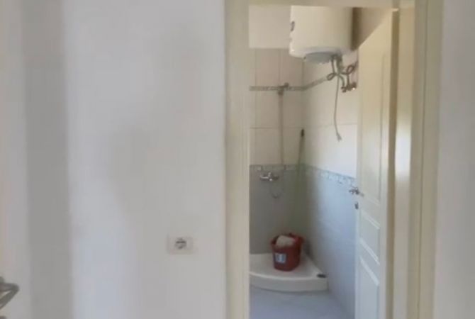 Shtepi me qera Vila Luksoze ne Tirane, 3+1, Mobilimi E mobiluar, Pagesa 600  Euro.