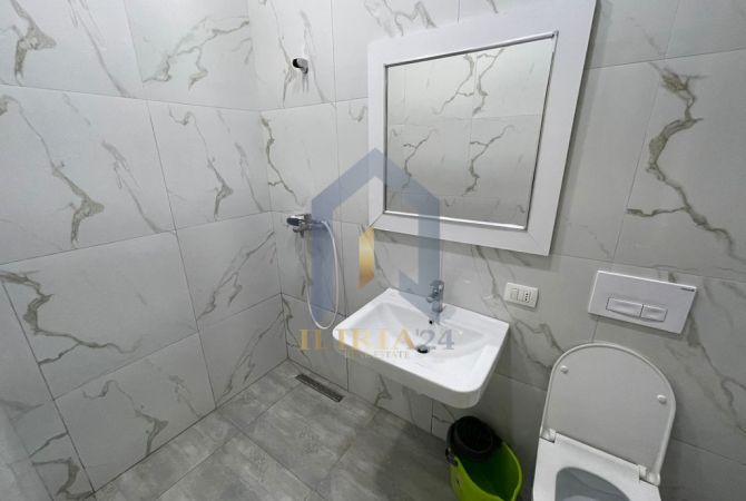 Shtepi me qera Apartament ne Tirane, 1+1, Mobilimi E mobiluar, Pagesa 500  Euro.