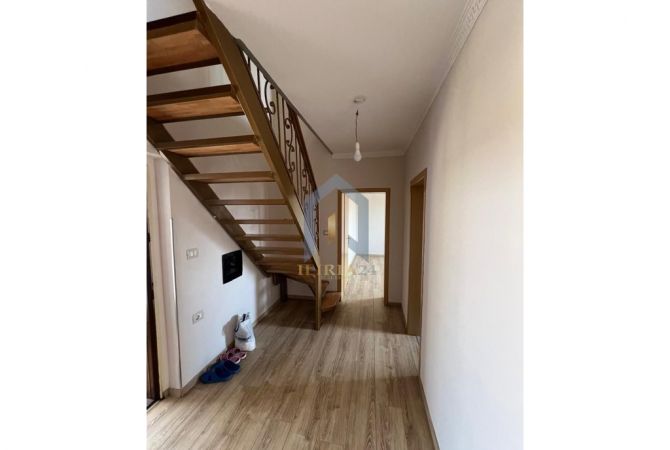 Casa in vendita 3+1 a Tirana - 160,000 Euro