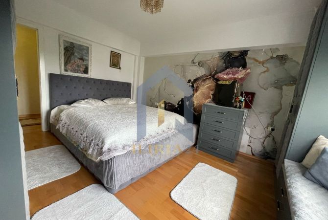 Shtepi ne shitje Apartament ne Tirane, 2+1, Mobilimi E mobiluar, Pagesa 140,000  Euro.