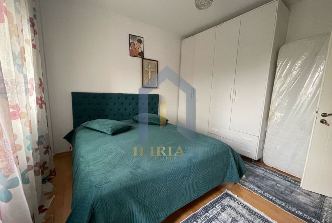 Shtepi ne shitje Apartament ne Tirane, 2+1, Mobilimi E mobiluar, Pagesa 140,000  Euro.