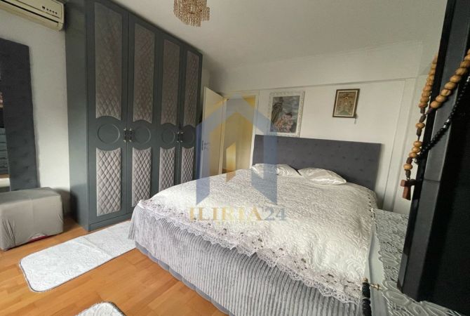 Shtepi ne shitje Apartament ne Tirane, 2+1, Mobilimi E mobiluar, Pagesa 140,000  Euro.