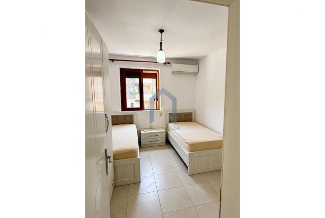 Shtepi ne shitje Apartament ne Tirane, 2+1, Mobilimi E mobiluar, Pagesa 116,200  Euro.